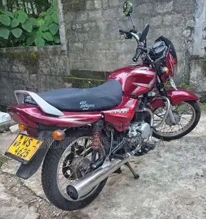 Bajaj CT-100 2011 Motorbike (Used)