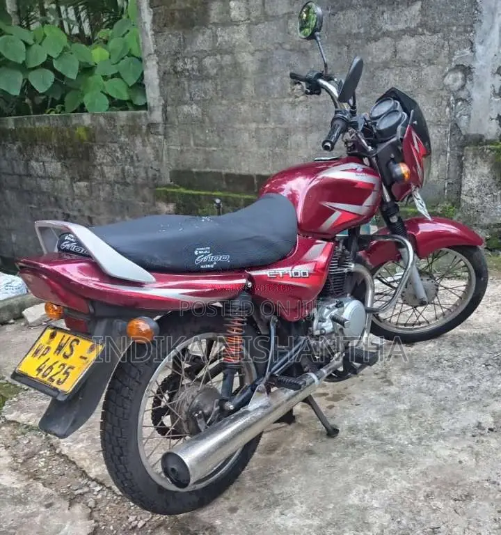 Bajaj CT-100 2011 Motorbike (Used)