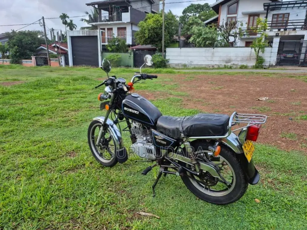 Suzuki GN125 2006 Motorbike (Used)