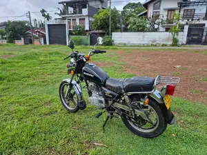 Suzuki GN125 2006 Motorbike (Used)