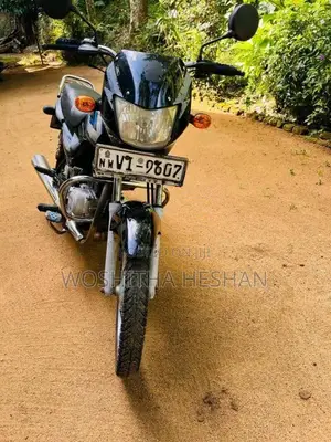 Bajaj CT-100 2011 Motorbike (Used)