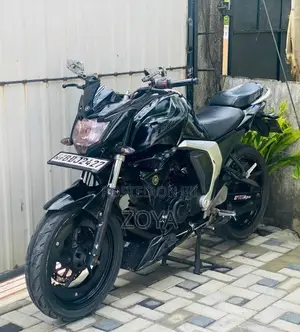 Yamaha Fz V.2 Fazer 2015 Motorbike (Used)