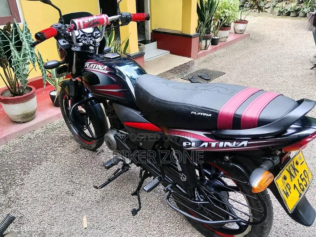Bajaj Platina 2012 Motorbike (Used)