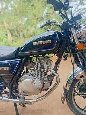 Suzuki GN125 H 2015 Motorbike (Used)