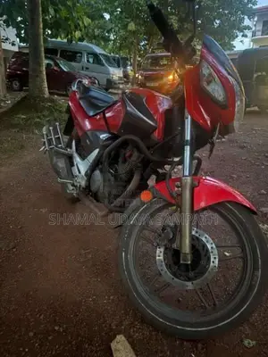 Hero-Honda Xtreme 2013 Motorbike (Used)