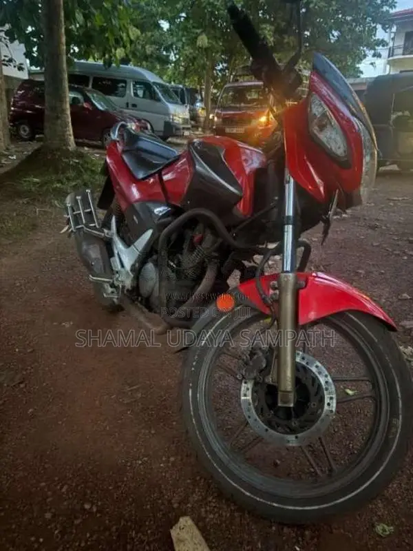 Hero-Honda Xtreme 2013 Motorbike (Used)