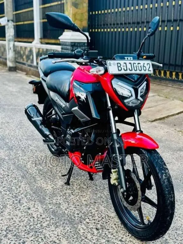 TVS Raider 2025 Motorbike (Used)