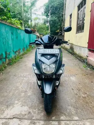 Yamaha Zr 2018 Motorbike (Used)