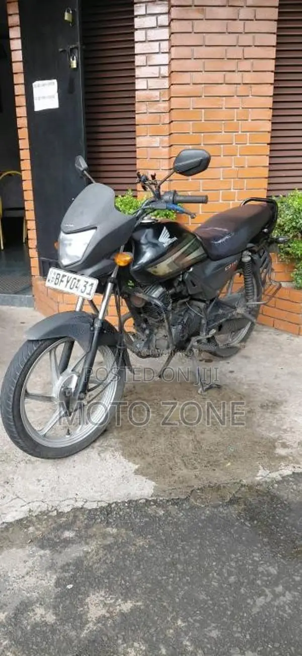 Honda DREAM 110 2017 Motorbike (Used)