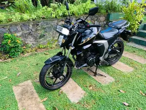 Yamaha FZ Version 2.0 2016 Motorbike (Used)