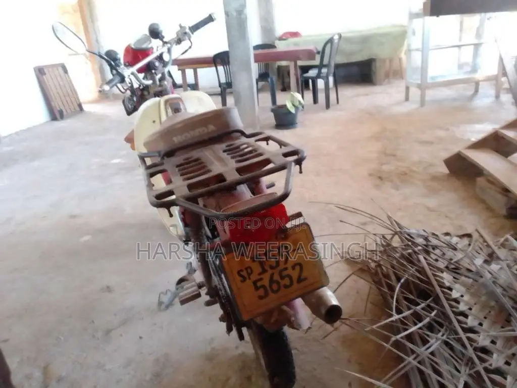 Bajaj Md90 2000 Motorbike (Used)