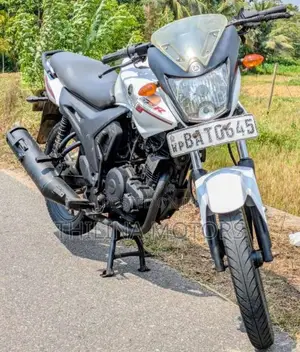 Yamaha SZ R 2012 Motorbike (Used)