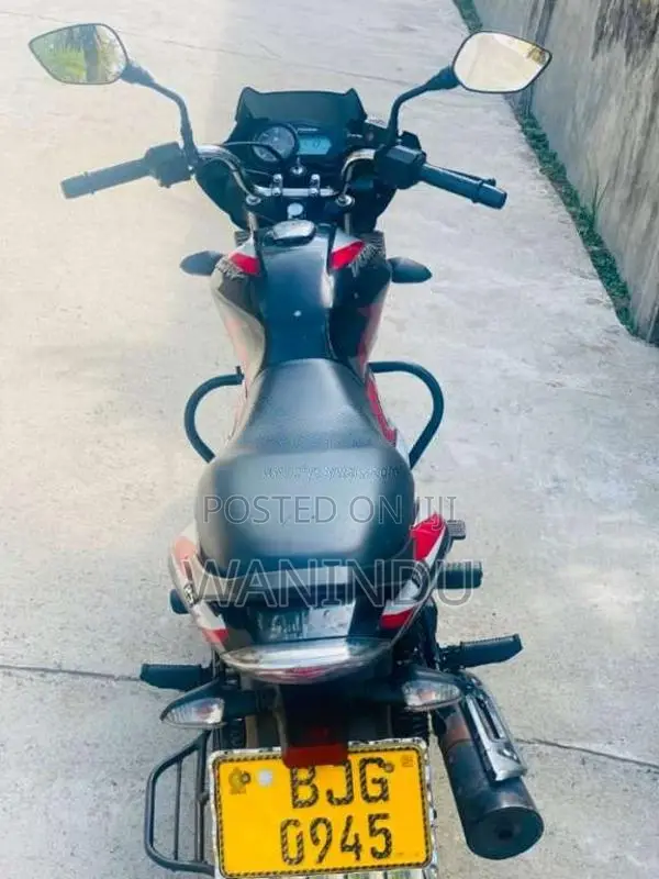 Bajaj Discover 2023 Motorbike (Used)