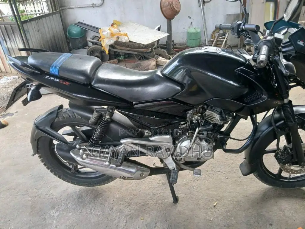 Bajaj Pulsar 2013 Motorbike (Used)