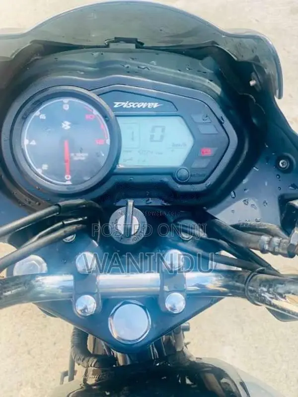 Bajaj Discover 2023 Motorbike (Used)