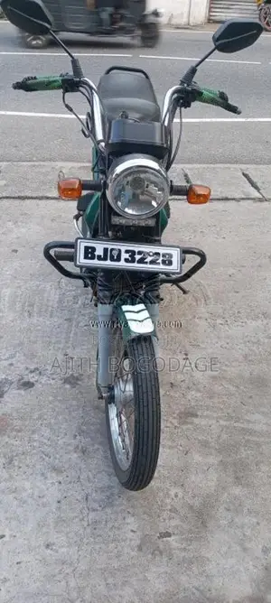 TVS XL 100 2025 Motorbike (Used)