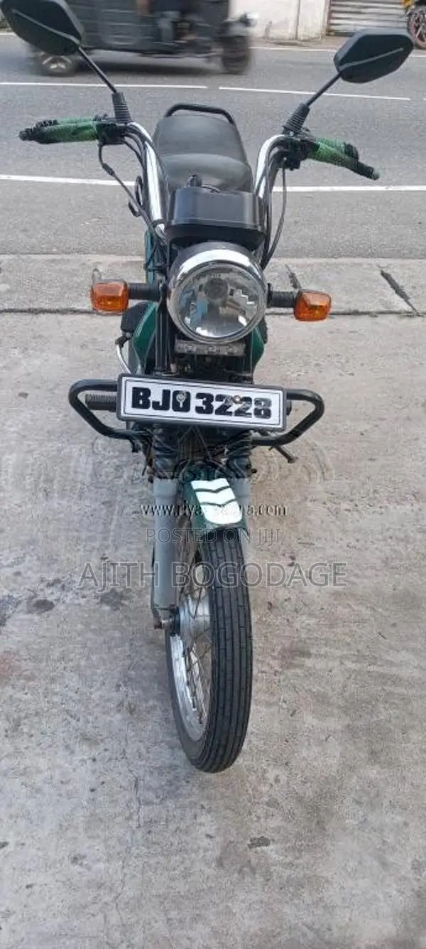 TVS XL 100 2025 Motorbike (Used)