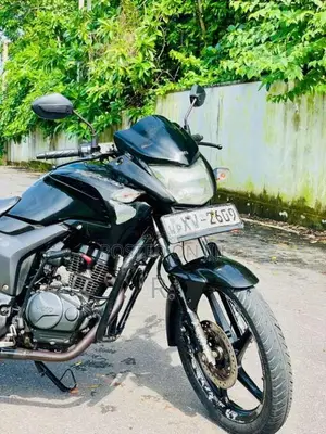 Hero Hunk 2012 Motorbike (Used)