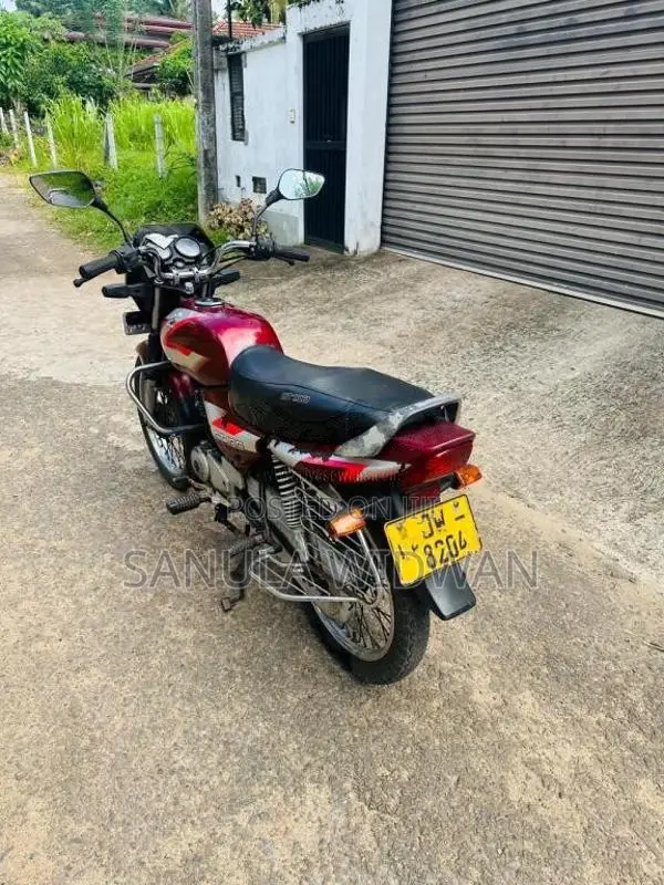 Bajaj CT-100 2004 Motorbike (Used)