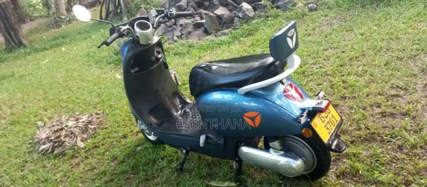 Yadea M 6 2024 Motorbike (Used)
