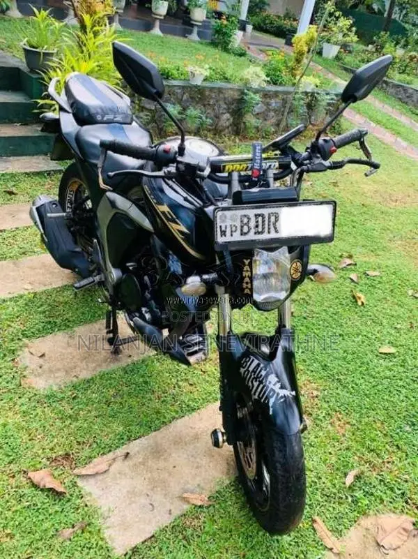 Yamaha FZ Version 2.0 2016 Motorbike (Used)