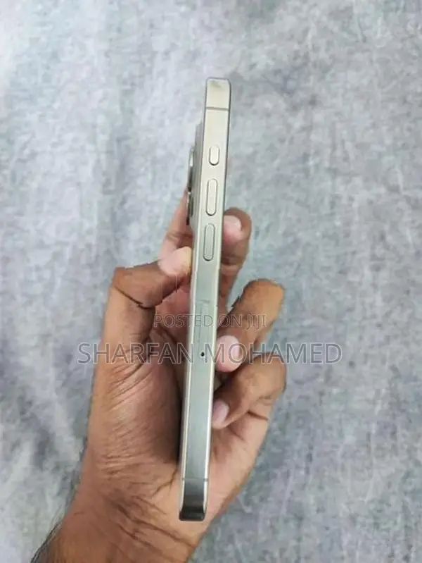 Apple iPhone 15 Pro (Used)