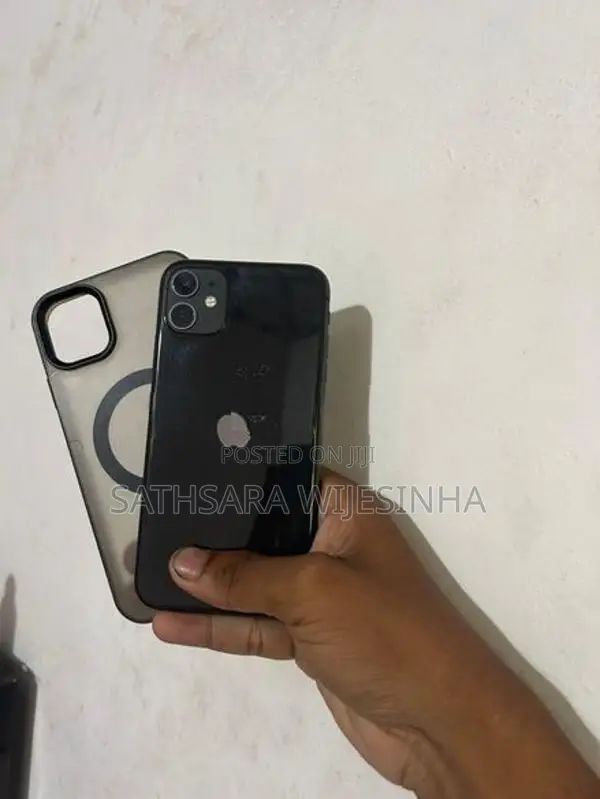 Apple iPhone 11 128GB (Used)