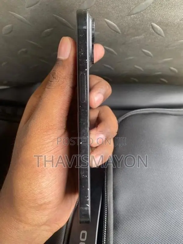 Apple iPhone 15 (Used)