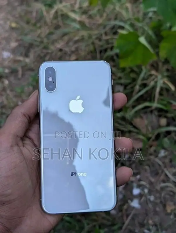 Apple iPhone XS (Used)
