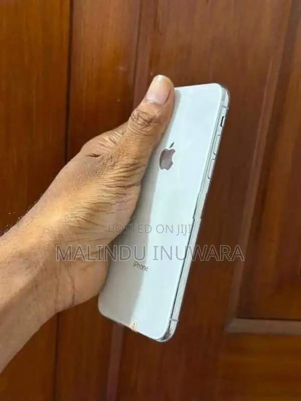 Apple iPhone XS (Used)