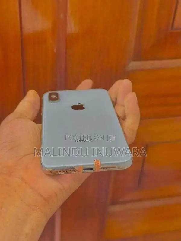 Apple iPhone XS (Used)
