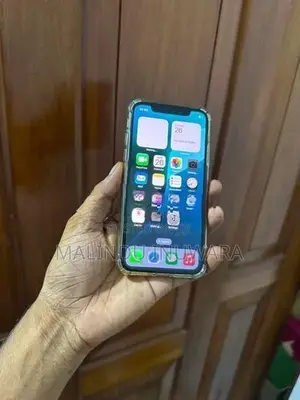 Apple iPhone XS (Used)
