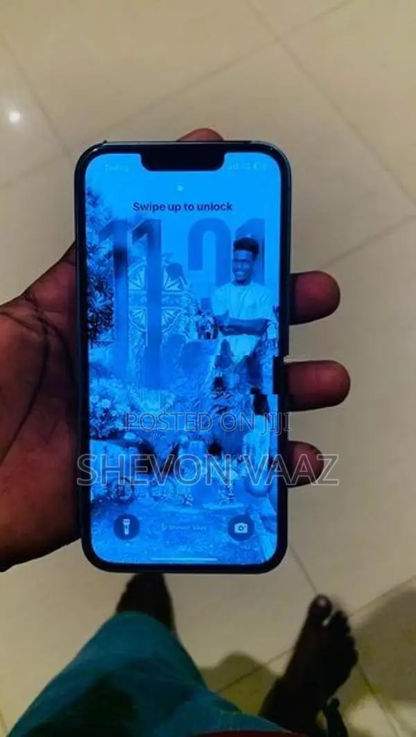 Apple iPhone 14 (Used)