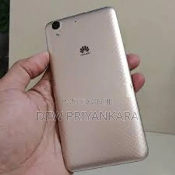 Huawei Y6 (Used)