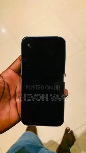 Apple iPhone 14 (Used)