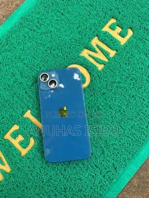 Apple iPhone 13 (Used)