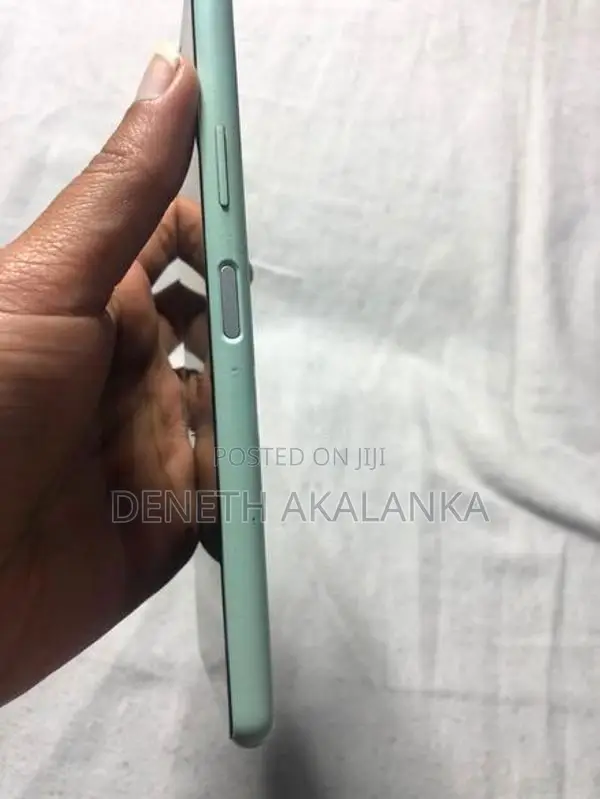Sony Xperia 10 II (Used)