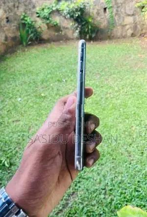 Apple iPhone X (Used)