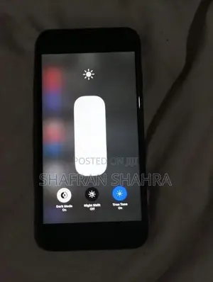 Apple iPhone SE 2 (Used)