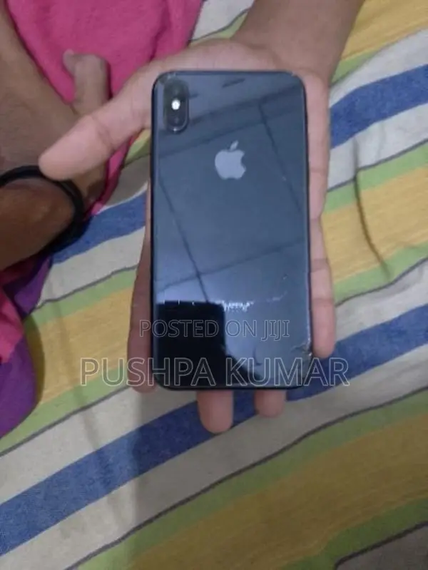 Apple iPhone X (Used)
