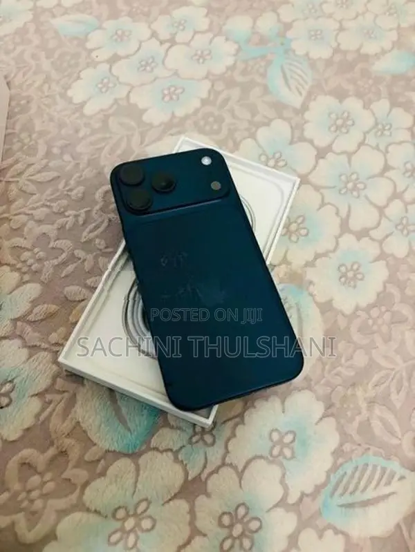 Apple iPhone 17 Pro Max (Used)