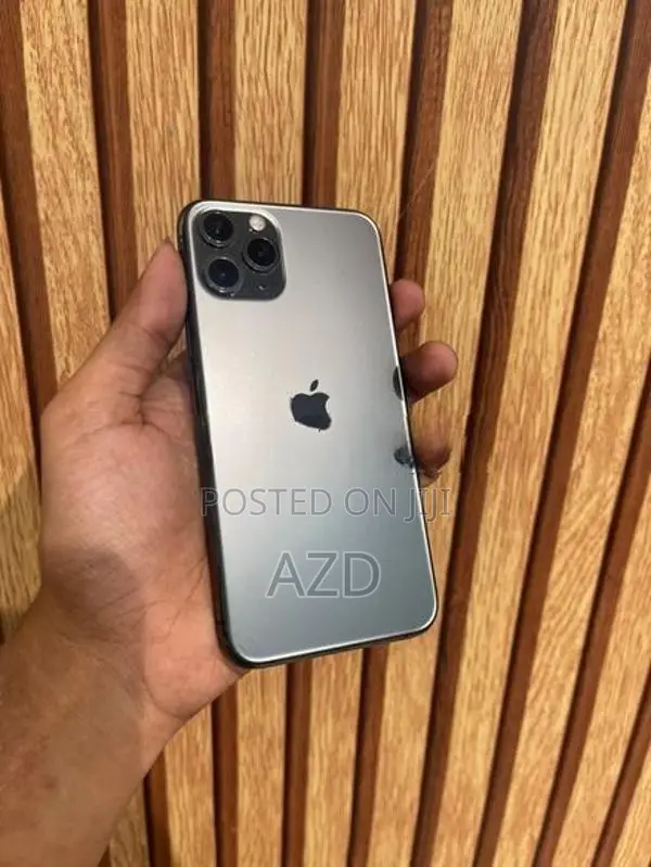 Apple iPhone 11 Pro 256GB (Used)