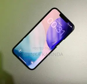 Apple iPhone 13 (Used)