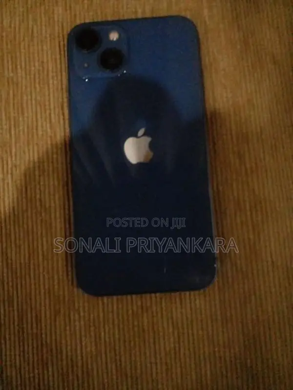 Apple iPhone 13 (Used)