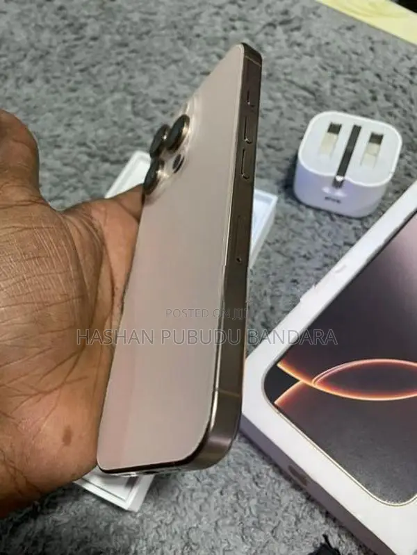 Apple iPhone 16 Pro (Used)