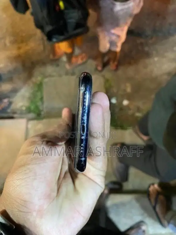 Apple iPhone 11 Pro limited (Used)
