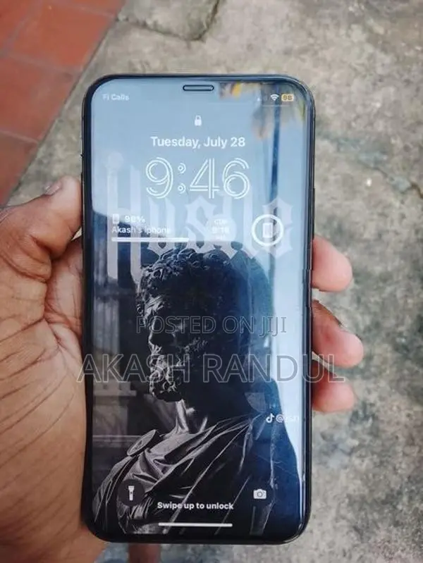 Apple iPhone X (Used)