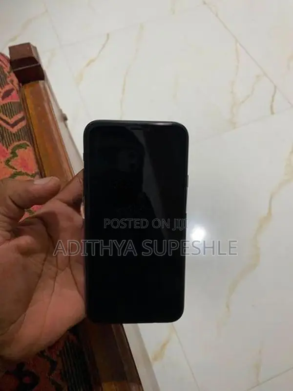 Apple iPhone 11 Pro (Used)