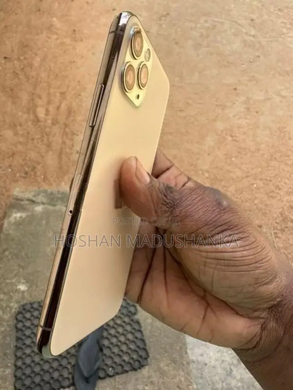 Apple iPhone 11 Pro (Used)