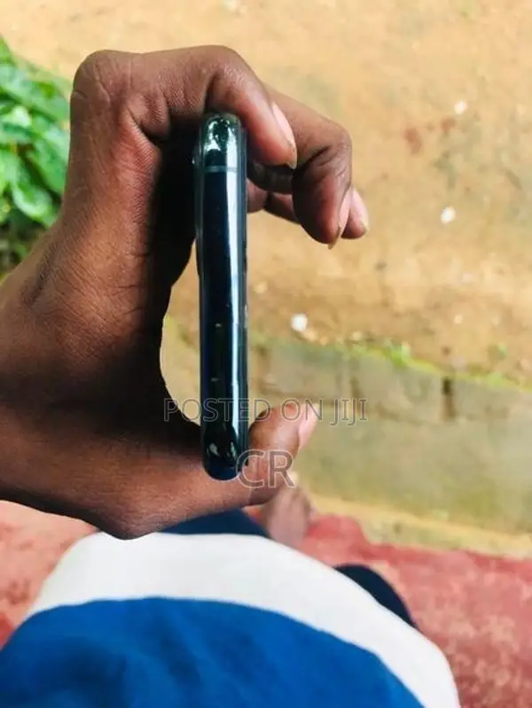 Apple iPhone 11 Pro (Used)